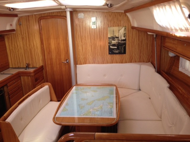 Yacht BAVARIA - 39 Cruiser "Nemesis"