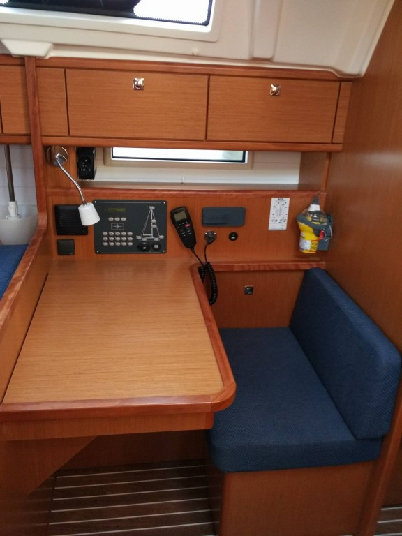 Yacht BAVARIA - Cruiser 41 "Nostalgia"