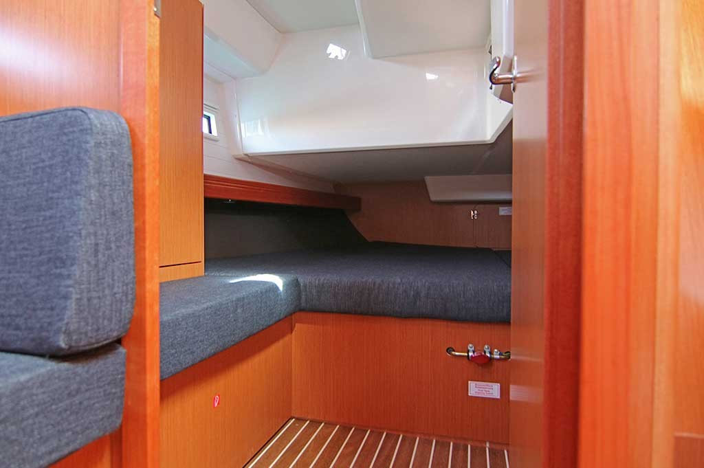 Yacht BAVARIA - Cruiser 41 "Nostalgia"