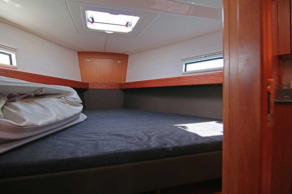 Yacht BAVARIA - Cruiser 41 "Nostalgia"