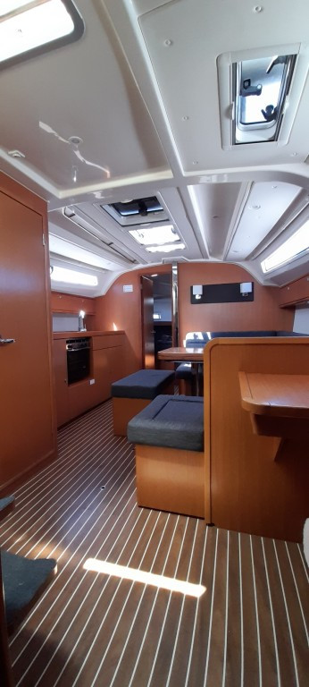 Yacht BAVARIA - Cruiser 41 "Optasia"