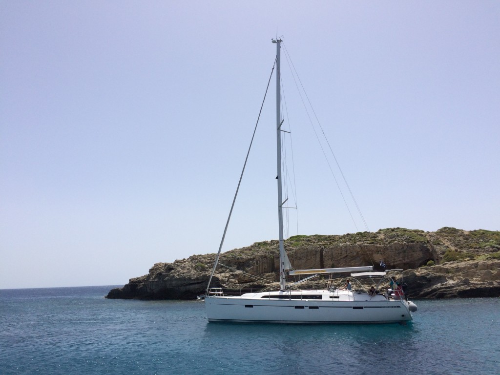 Yacht BAVARIA - Cruiser 46 "Melodia"