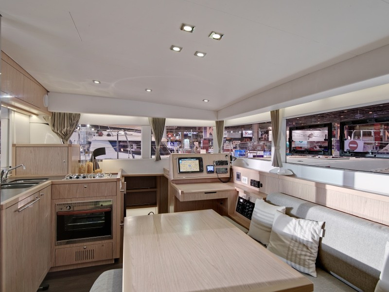 Yacht LAGOON - 39 "Catallou"