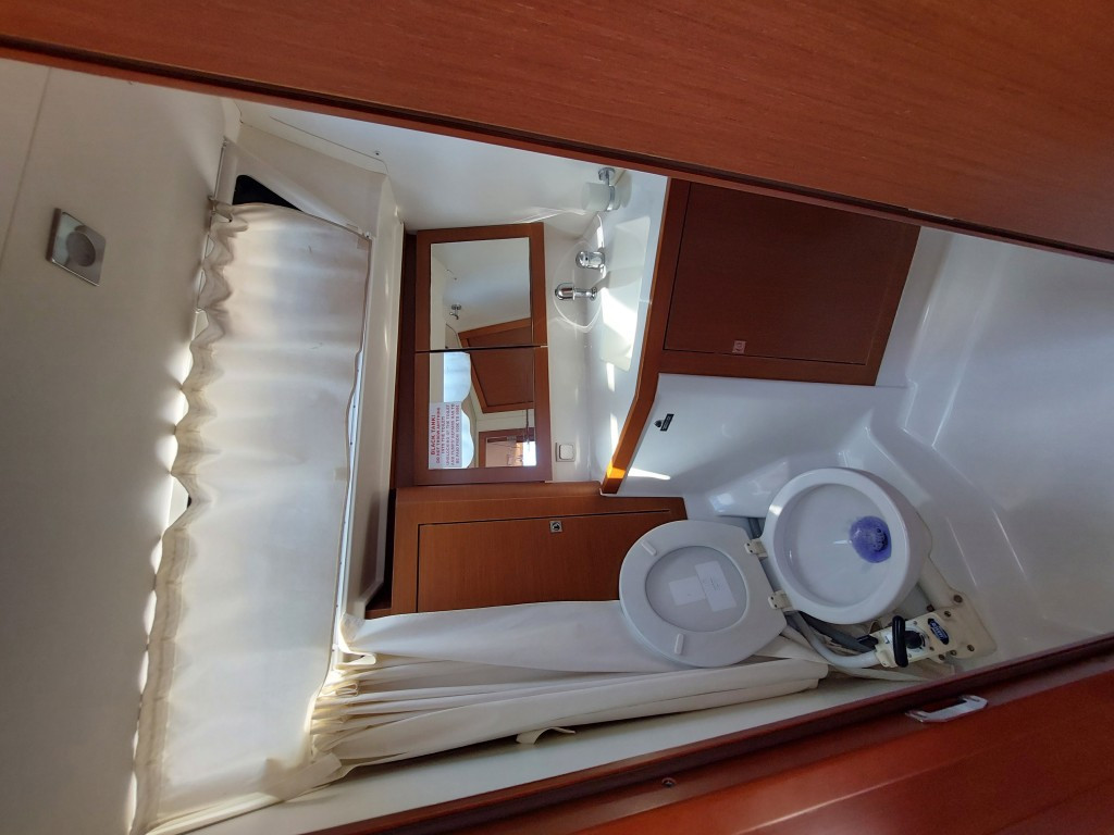 Yacht BENETEAU - Oceanis 45 "Stella"