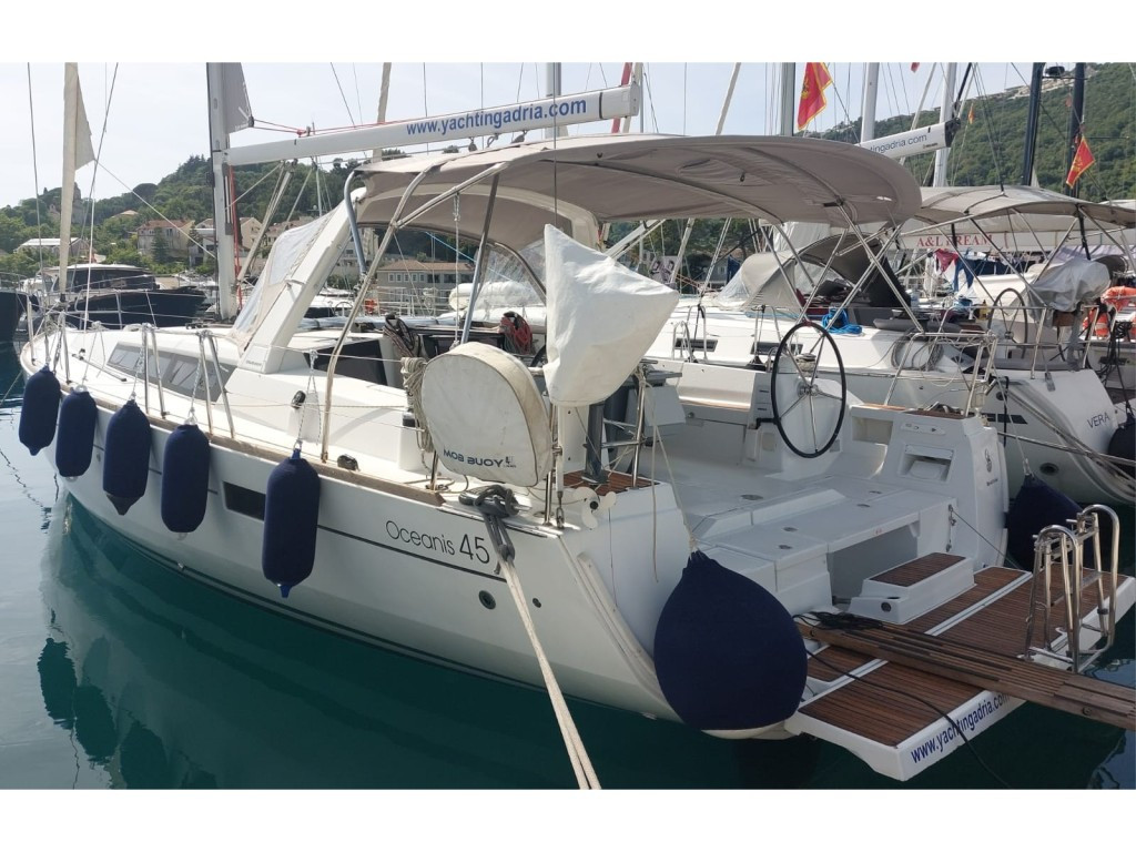 Yacht BENETEAU - Oceanis 45 "Stella"