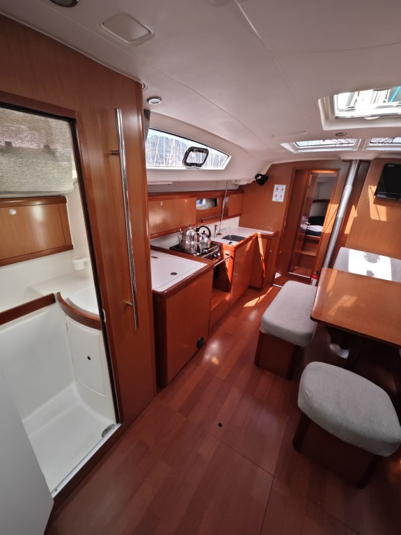 Yacht BENETEAU - Oceanis 43 "Lilium"