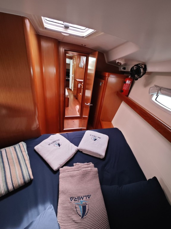 Yacht BENETEAU - Oceanis 43 "Lilium"