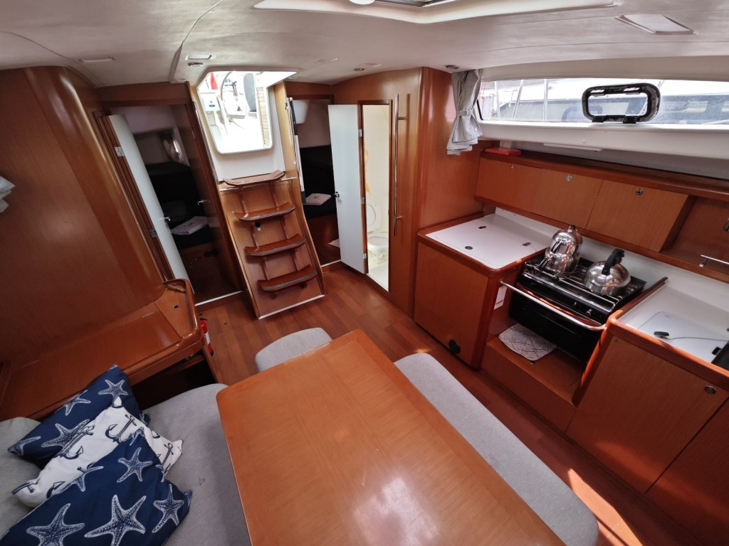 Yacht BENETEAU - Oceanis 43 "Lilium"
