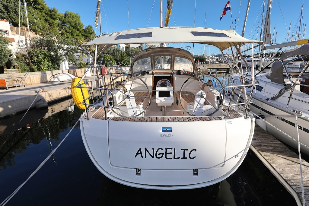 Yacht BAVARIA - Cruiser 37 "Angelic"