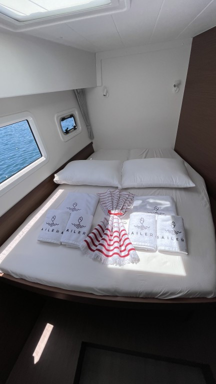 Yacht LAGOON - 42 "Liquid Asset"