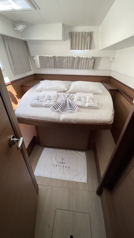 Yacht LAGOON - 42 "Liquid Asset"