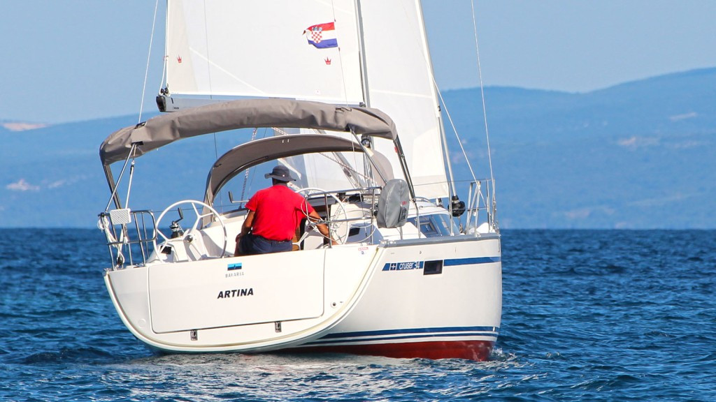Yacht BAVARIA - Cruiser 34 "Artina"