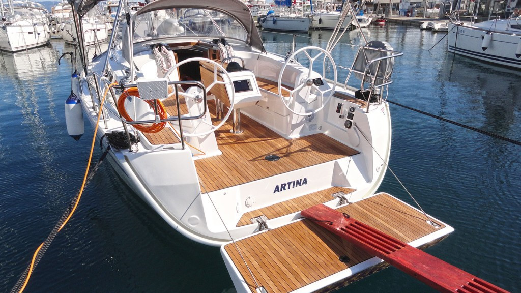 Yacht BAVARIA - Cruiser 34 "Artina"