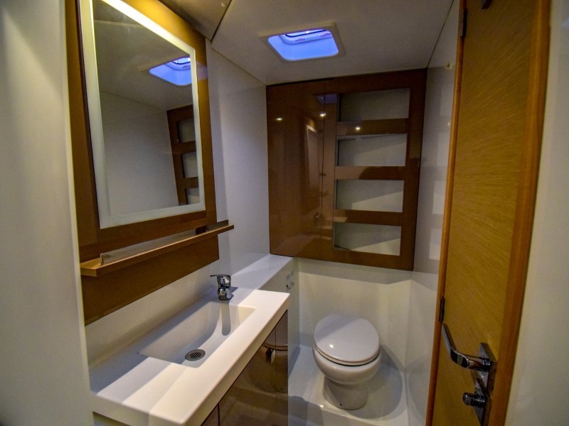 Yacht FOUNTAINE PAJOT - Lucia 40 "Amber"