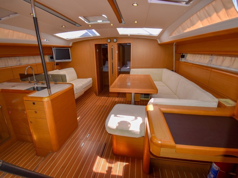 Yacht JEANNEAU - 53 "Nazli Denizim"