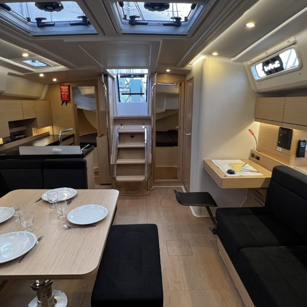 Yacht HANSE - 458 "Hydra"