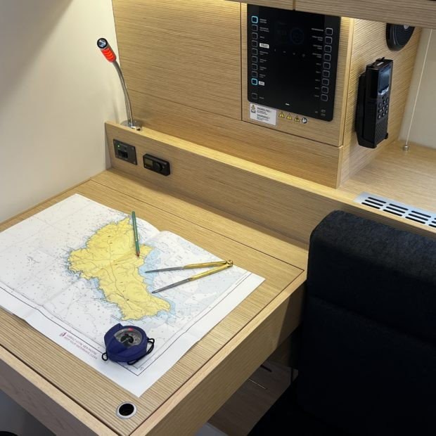 Yacht HANSE - 458 "Hydra"