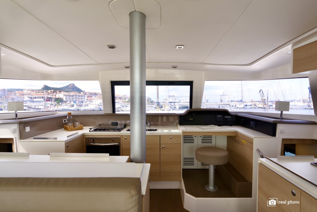 Yacht CATANA - Bali 4.1 "Dafne"