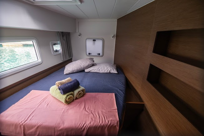 Yacht LAGOON - 42 "Pyrat"