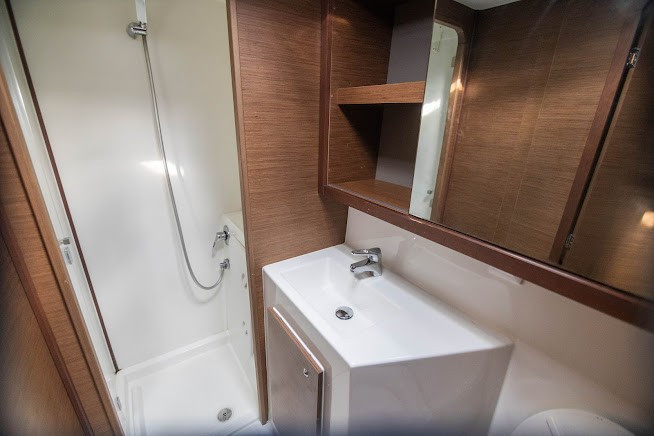 Yacht LAGOON - 42 "Pyrat"