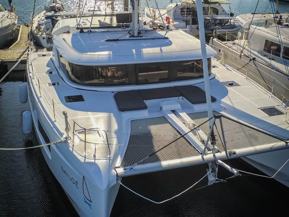 Yacht LAGOON - 46 "Cari"