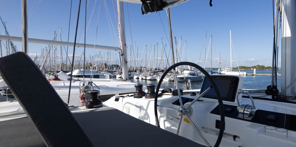 Yacht LAGOON - 46 "Cari"