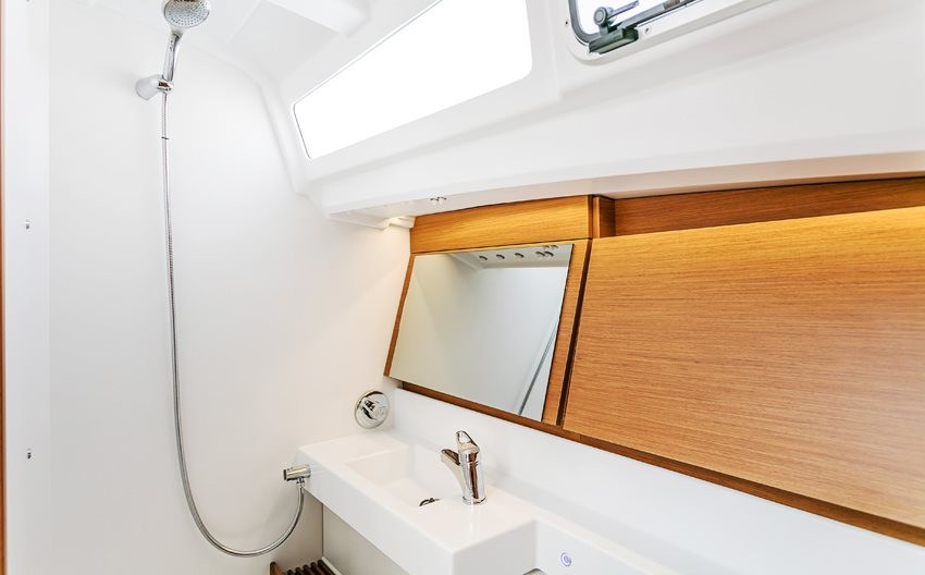 Yacht JEANNEAU - Sun Odyssey 440 "Indira"