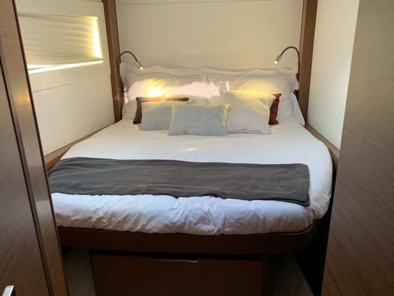 Yacht LAGOON - 46 "Dream"