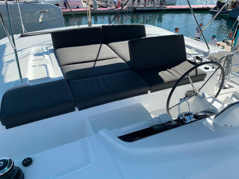 Yacht LAGOON - 46 "Dream"