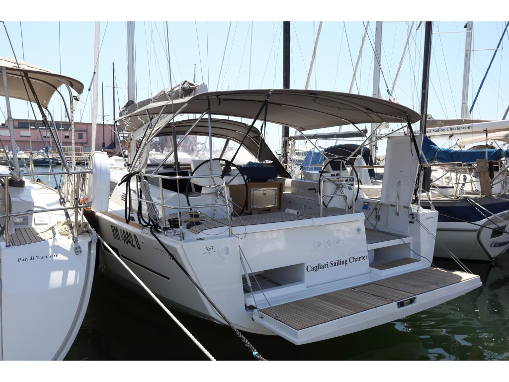 Yacht DUFOUR - 520 Grand Large "Cala di Volpe"