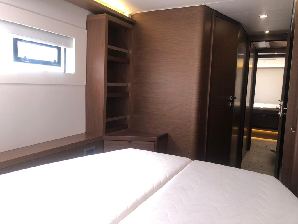 Yacht LAGOON - 46 "Terra Sarda"