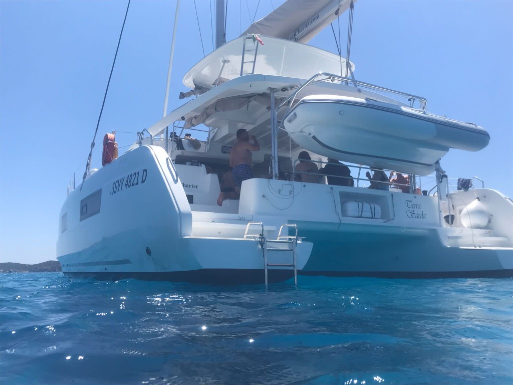 Yacht LAGOON - 46 "Terra Sarda"