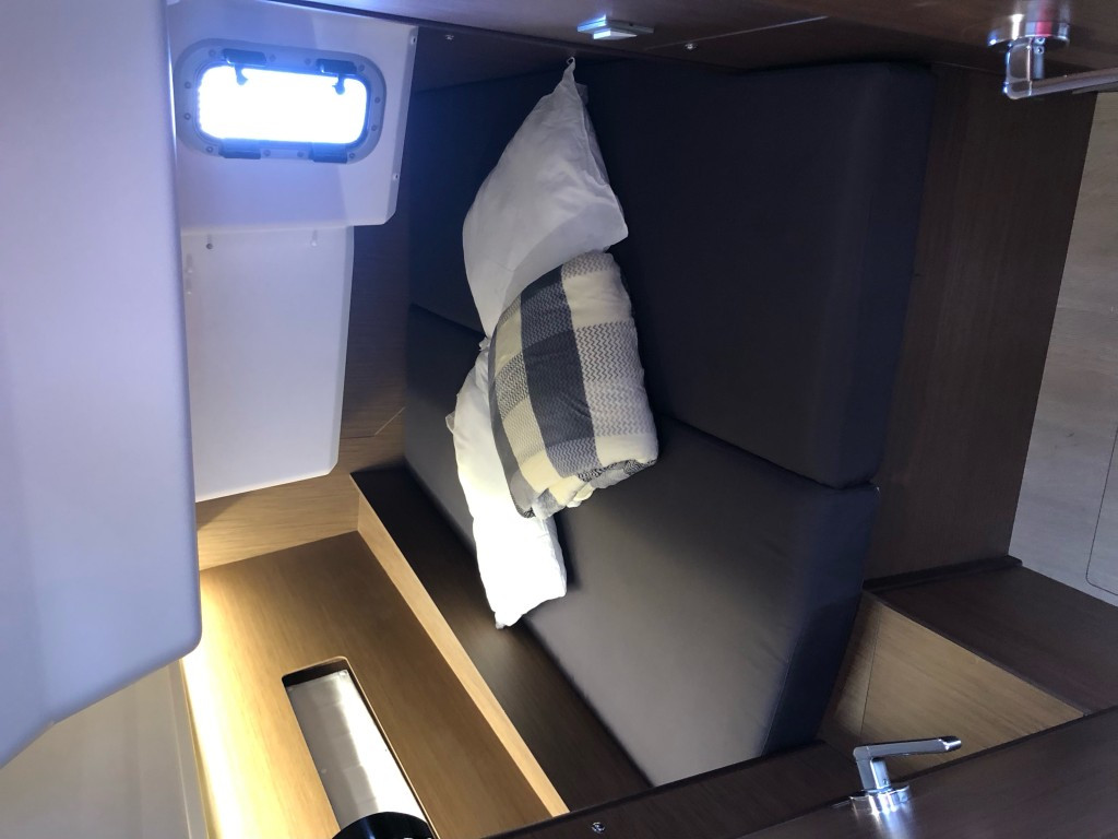 Yacht BENETEAU - Oceanis 40.1 "Hadar"