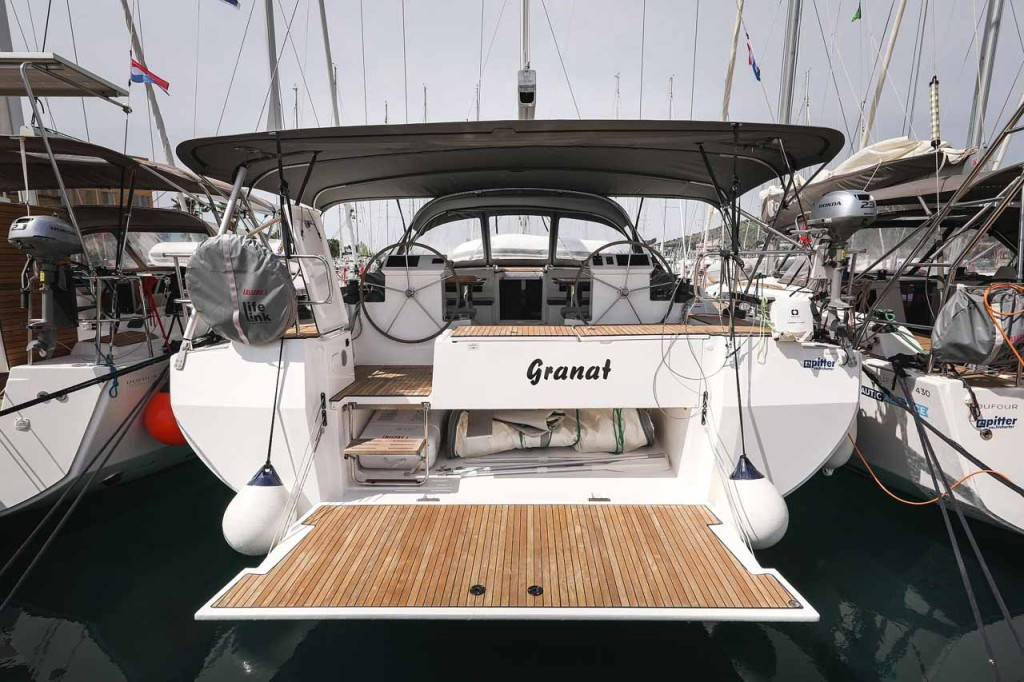 Yacht BAVARIA - C50 Holiday "Granat"