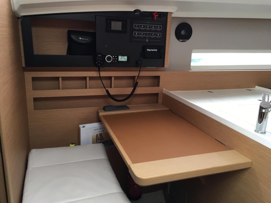 Yacht JEANNEAU - Sun Odyssey 410 "Intrepida"