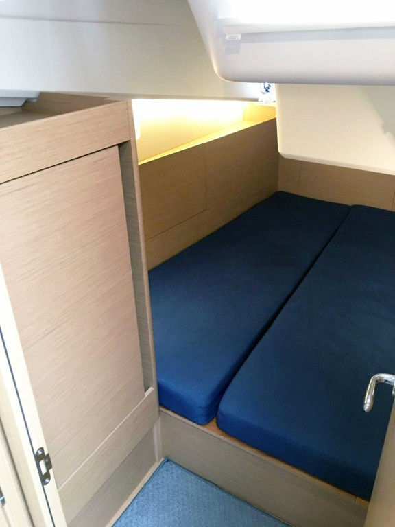 Yacht JEANNEAU - Sun Odyssey 410 "Intrepida"