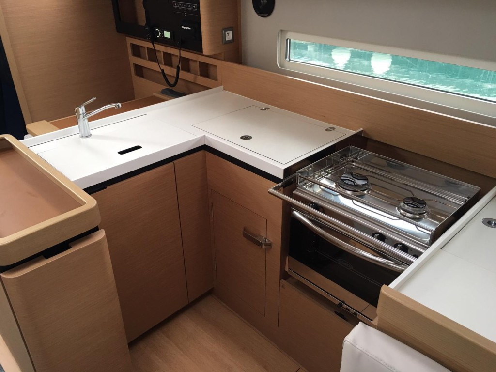 Yacht JEANNEAU - Sun Odyssey 410 "Intrepida"