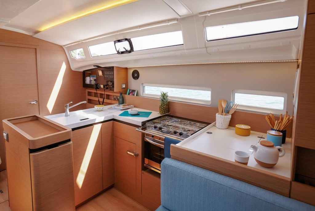 Yacht JEANNEAU - Sun Odyssey 410 "Intrepida"