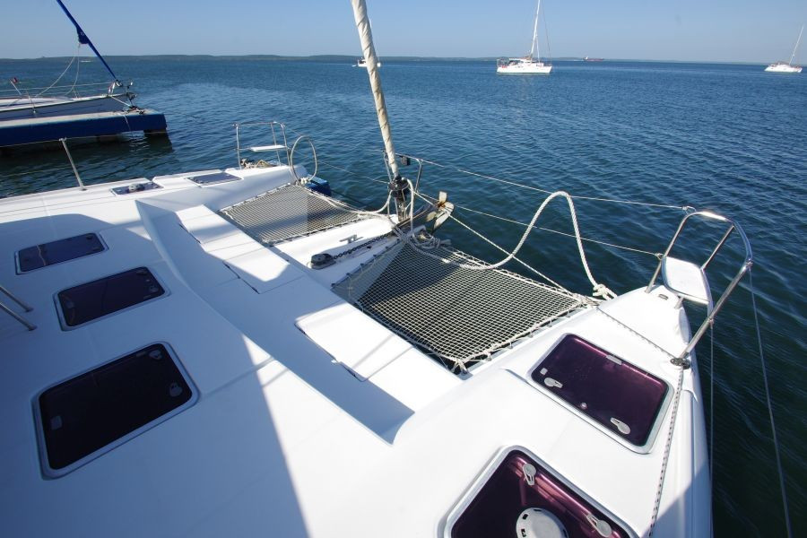 Yacht LAGOON - 421 "Azzurra"