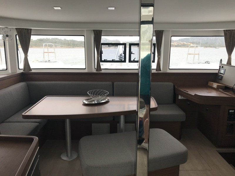 Yacht LAGOON - 42 "Sammy"