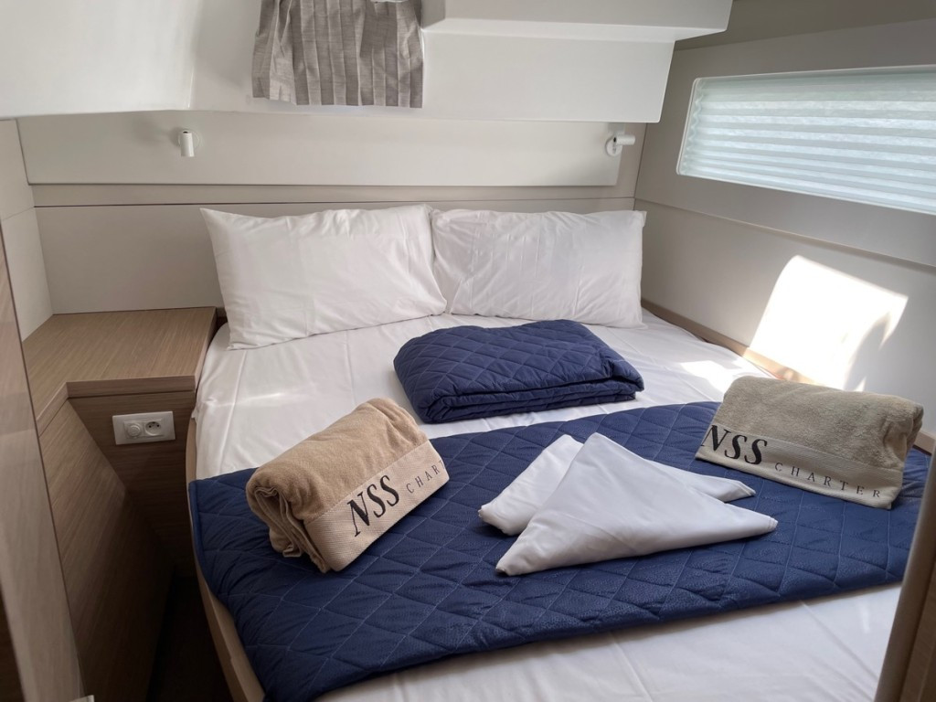 Yacht LAGOON - 40 "DJ"