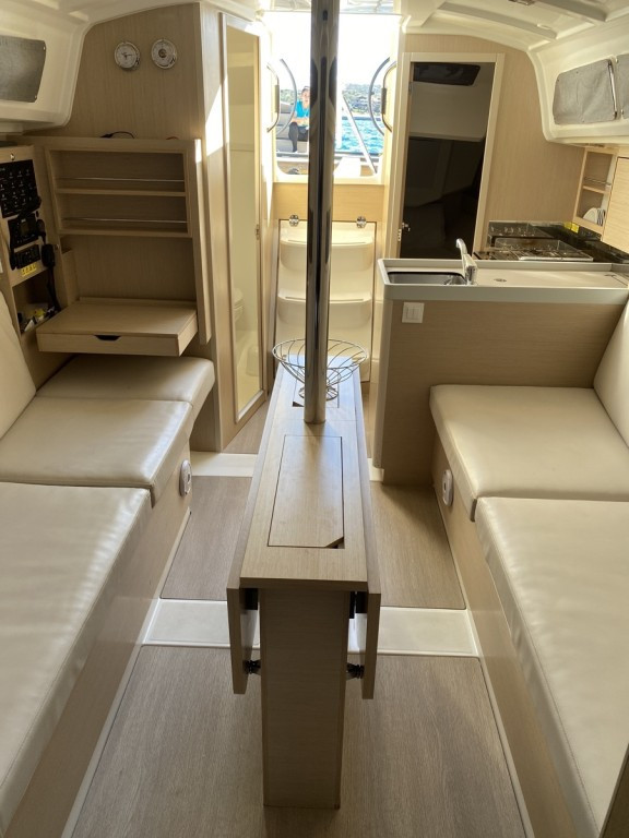 Yacht BENETEAU - Oceanis 30.1 "Carina"