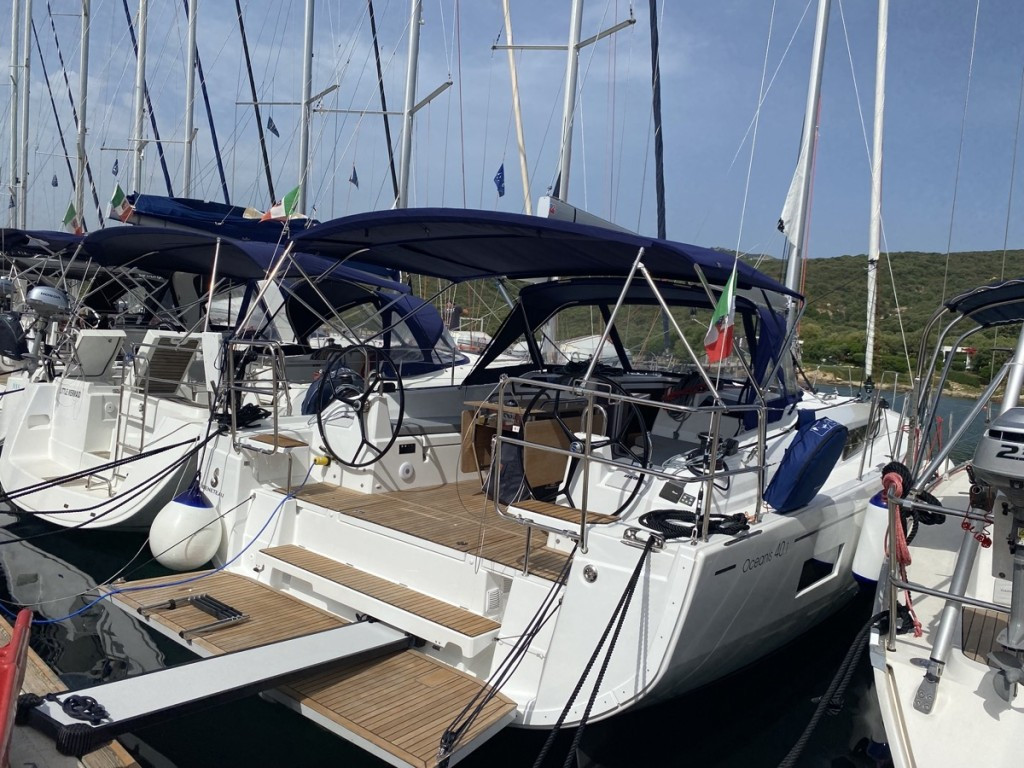 Yacht BENETEAU - Oceanis 40.1 "Blue Eyes II"