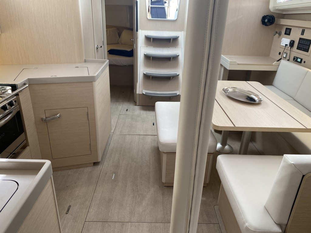 Yacht BENETEAU - Oceanis 40.1 "Blue Eyes II"