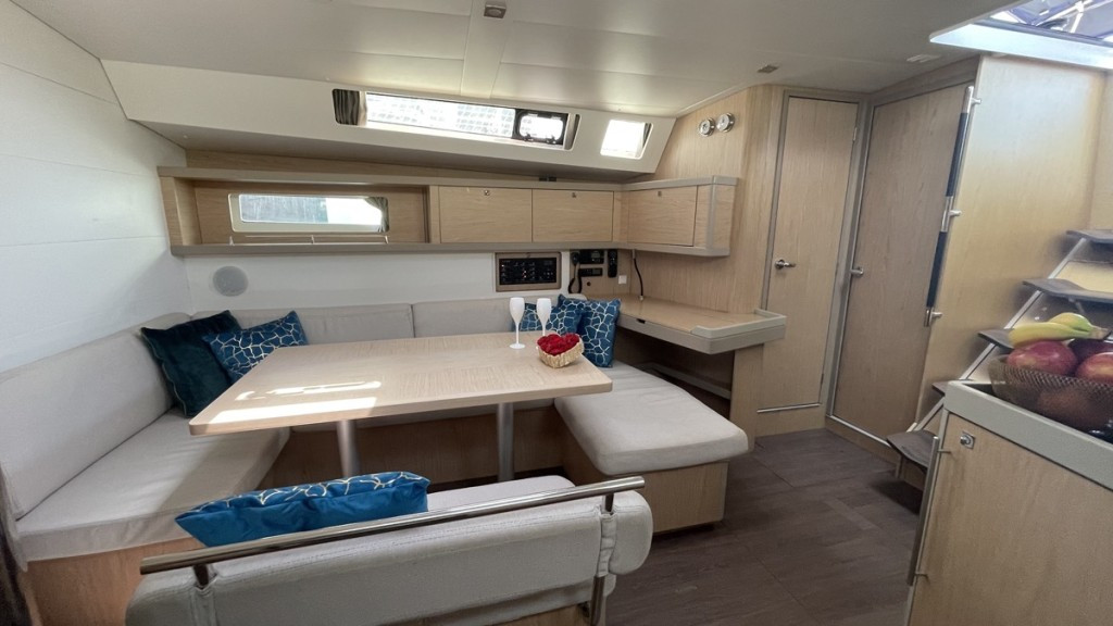Yacht BENETEAU - Oceanis 40.1 "Vela"