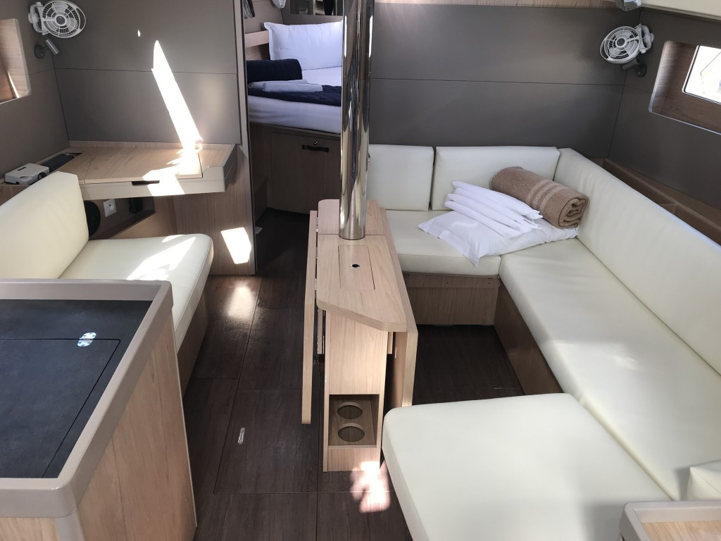 Yacht BENETEAU - Oceanis 41.1 "Perseus"