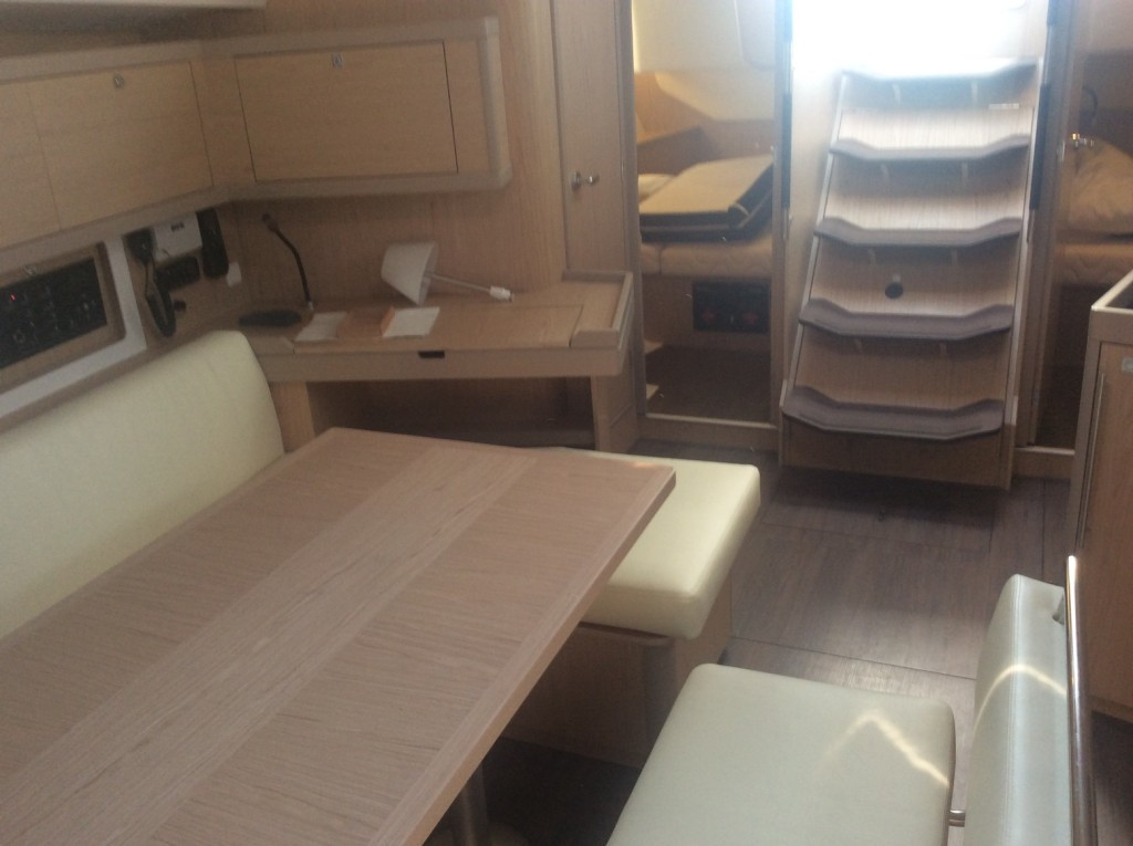 Yacht BENETEAU - Oceanis 45 "Alfa Centauri I"