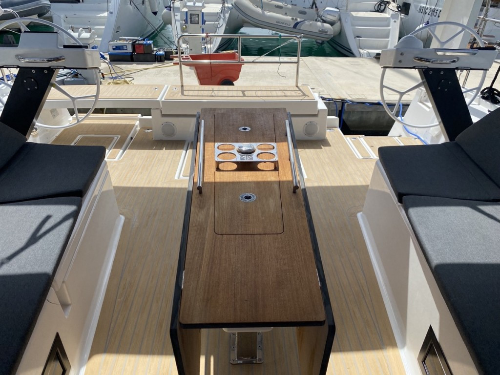 Yacht DUFOUR - 470 "Virgo"