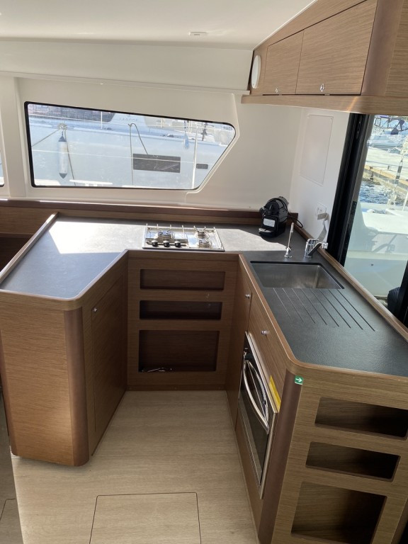 Yacht LAGOON - 42 "Felis"