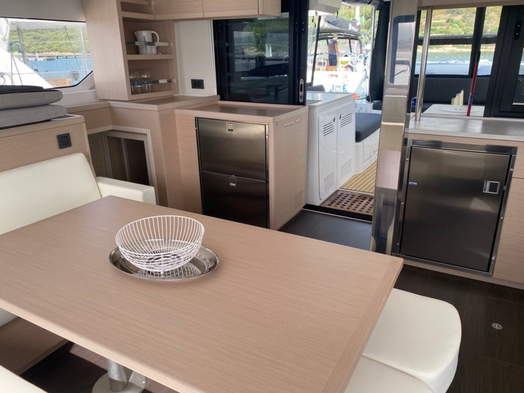 Yacht LAGOON - 46 "Cresta Bianca"